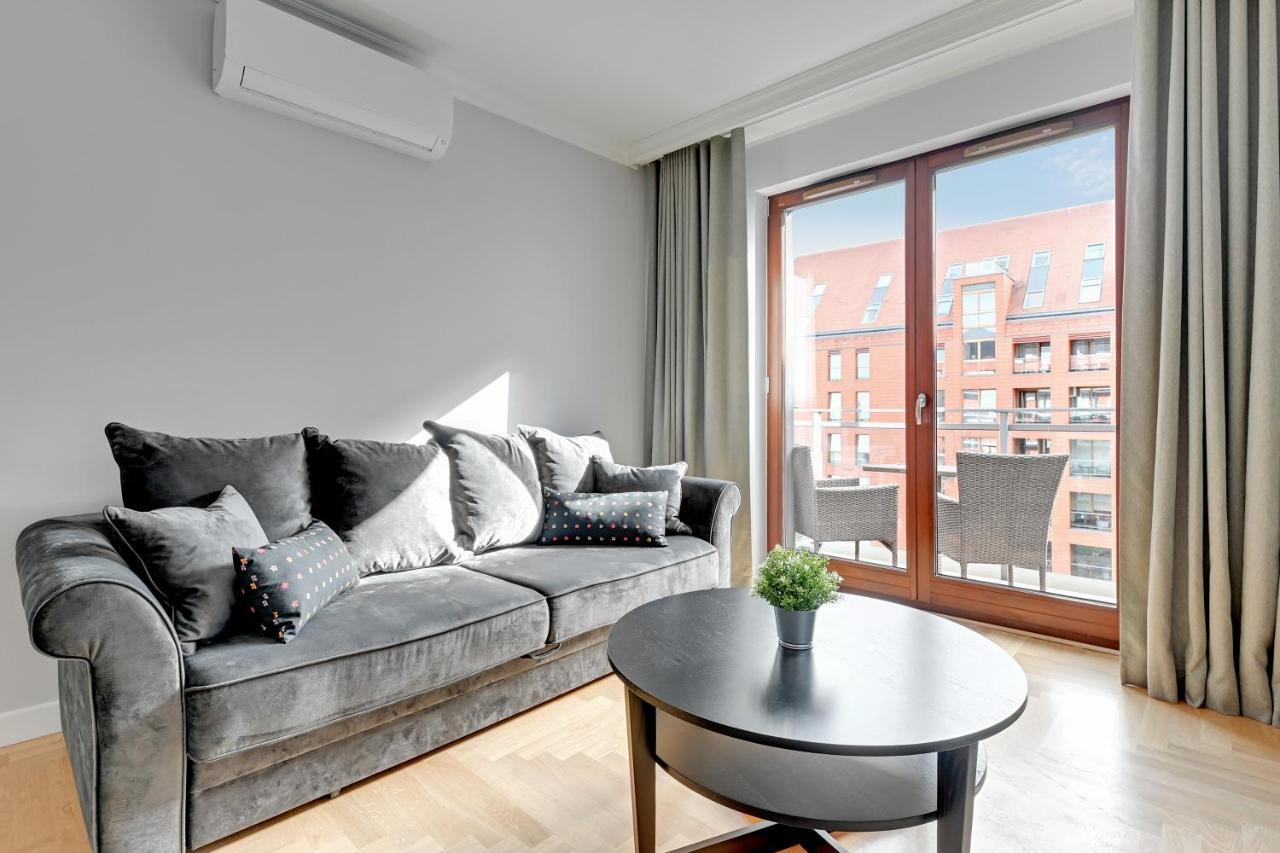 Апартаменти Staywin Riverfront Lofts