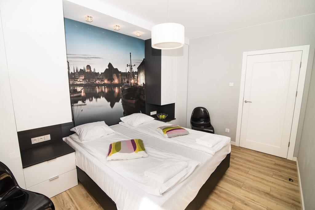 Апартаменти Staywin Riverfront Lofts